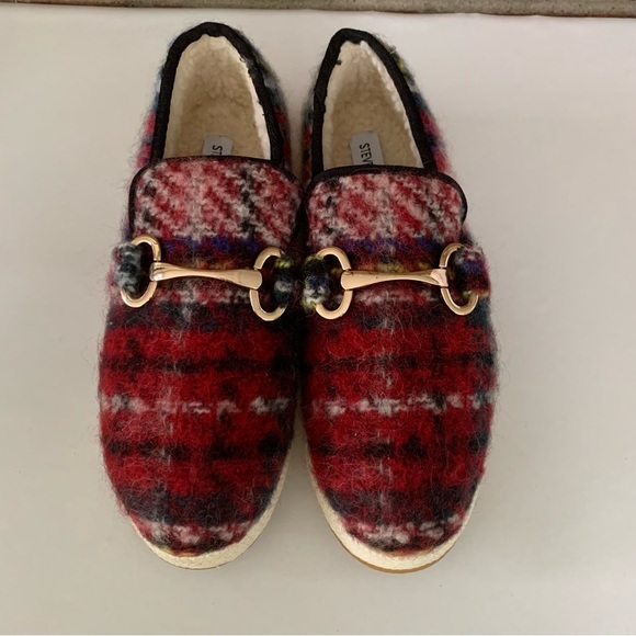 Steve Madden Womens Paxtyn Red plaid Faux Fur slip on flats Shoes US 9 M - Picture 4 of 8